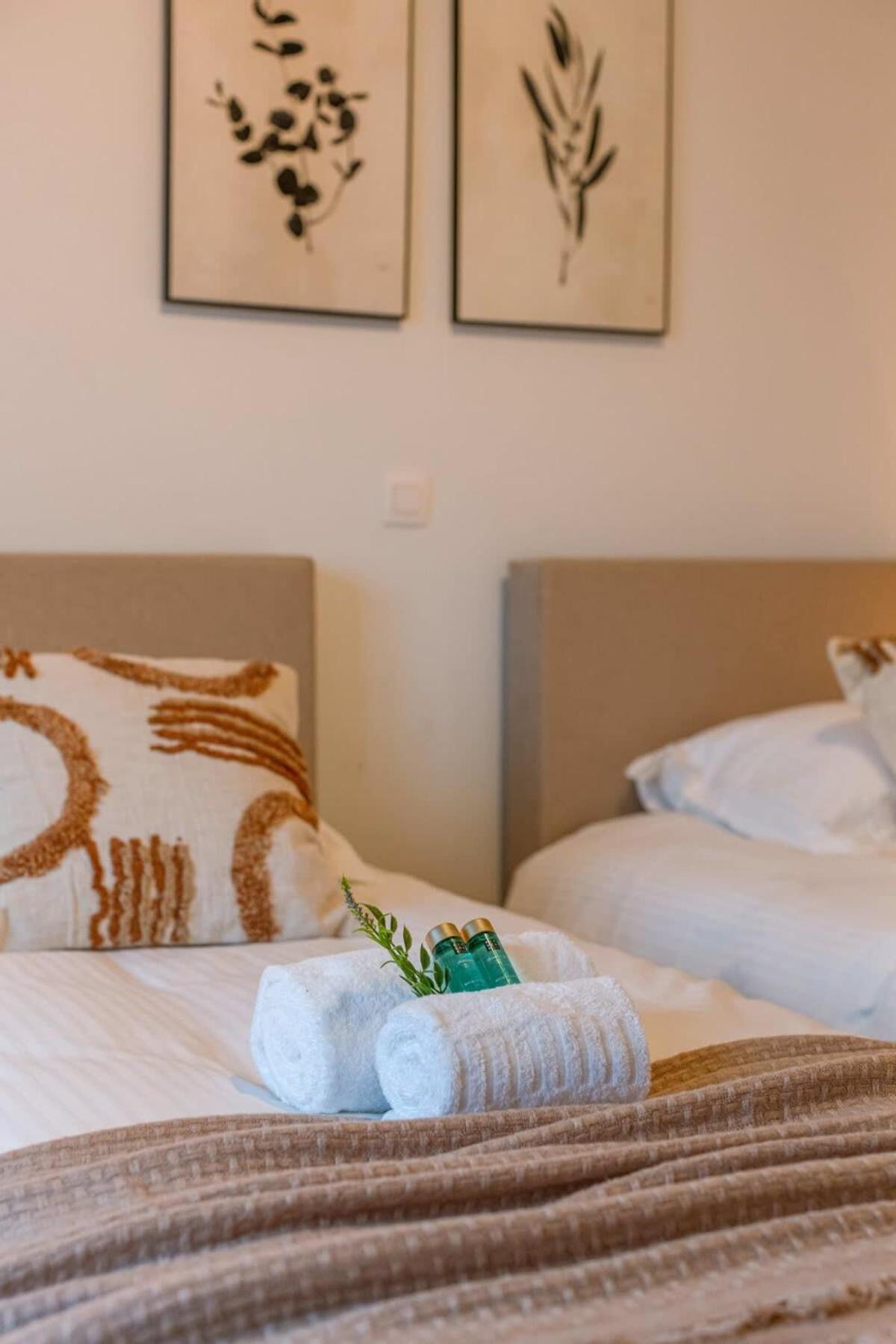 Huswell - Luminous Family Apartment With Magnificent View أوستيند المظهر الخارجي الصورة